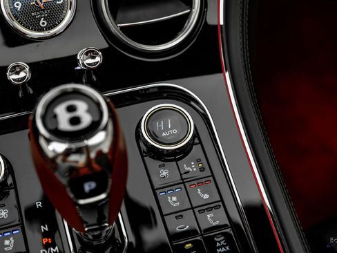 Used 2022 Bentley Continental GT image 69