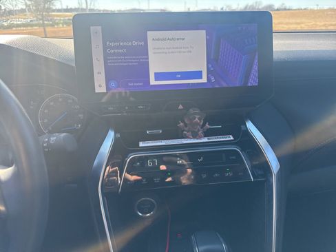 Used 2024 Toyota Venza Nightshade image 10