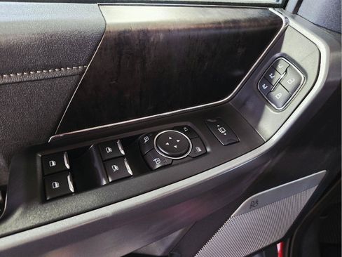 Used 2024 Ford F350 Lariat w/ Sport Appearance Package AWD/4WD image 12