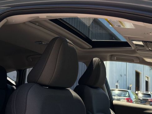 Certified 2025 Subaru Crosstrek 2.5i Premium AWD/4WD image 7