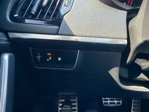 Used 2021 Kia Stinger GT-Line AWD/4WD image 15
