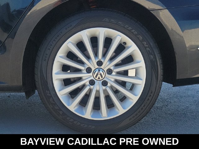 Used 2017 Volkswagen Passat 1.8T SE FWD image 10
