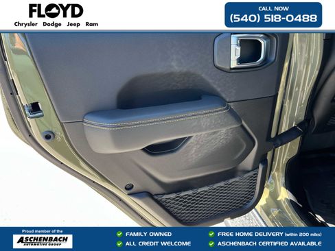 New 2026 Jeep Wrangler Unlimited Sahara AWD/4WD image 24