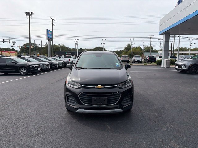 Used 2020 Chevrolet Trax LT w/ LT Convenience Package FWD image 11