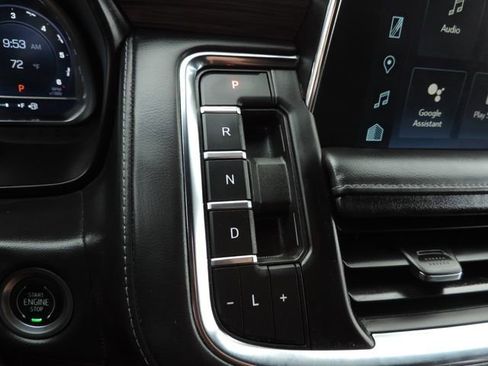 Certified 2022 Chevrolet Suburban LT w/ Luxury Package image 27