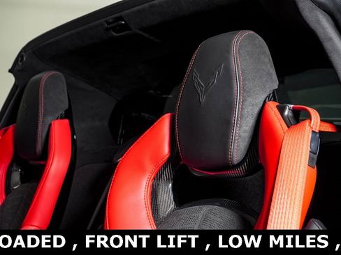 Used 2025 Chevrolet Corvette Stingray Premium Cpe w/ Z51 Performance Package image 18