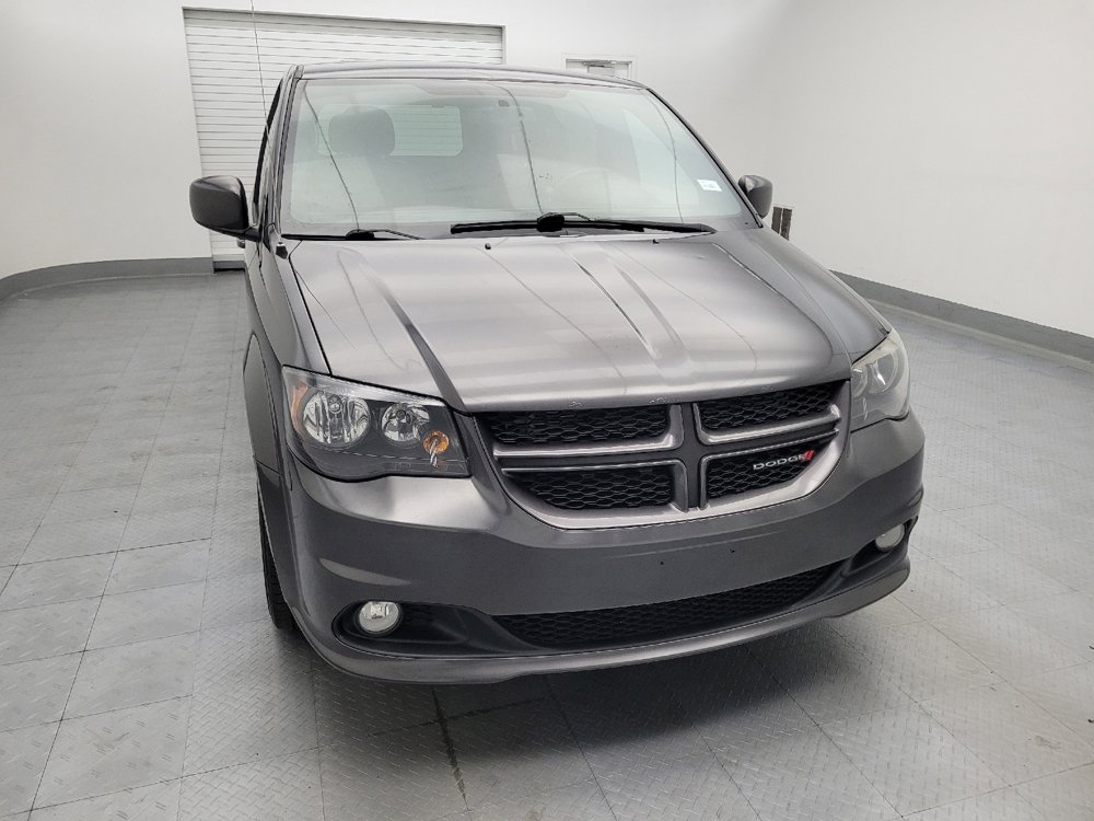 Used 2016 Dodge Grand Caravan R/T w/ Driver Convenience Group FWD image 14