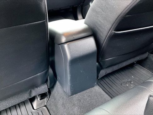 Used 2015 Subaru Crosstrek 2.0i Limited image 22