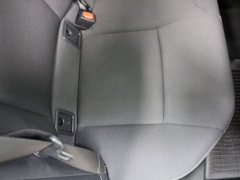 Used 2022 Toyota Corolla LE image 21