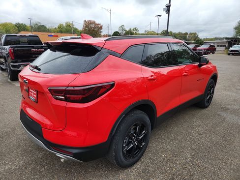 Used 2023 Chevrolet Blazer LT w/ Midnight/Sport Edition image 8