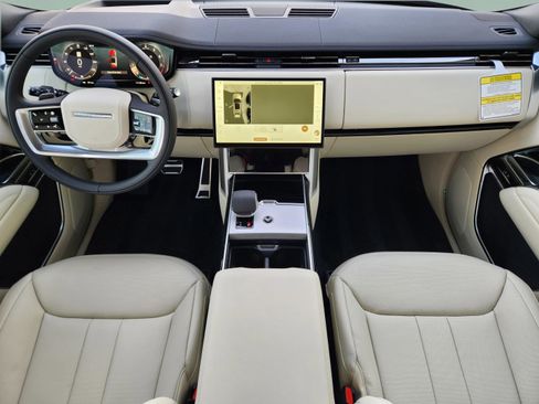 New 2026 Land Rover Range Rover Long Wheelbase SE image 21