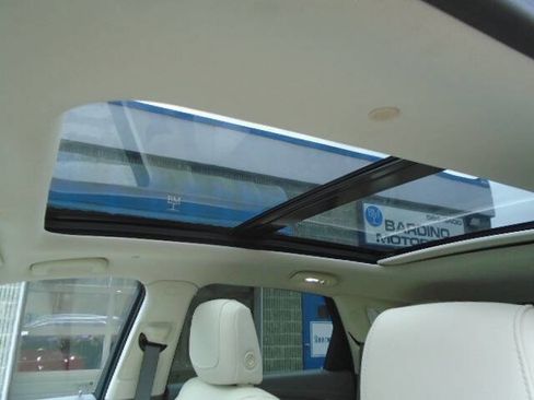 Used 2023 Cadillac XT5 Premium Luxury image 15