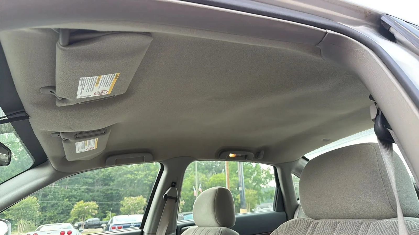 Used 2004 Chevrolet Impala w/ Preferred Equipment Group FWD image 15
