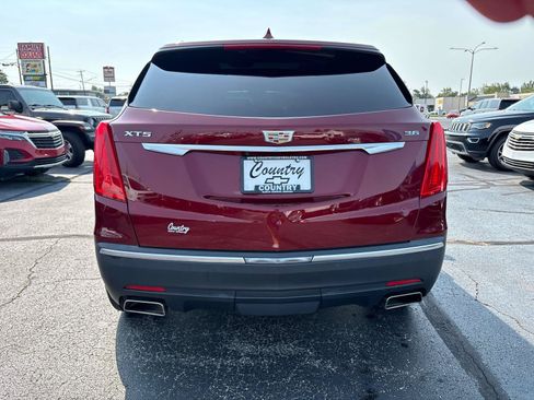 Used 2017 Cadillac XT5 Luxury w/ Driver Awareness Package FWD image 4
