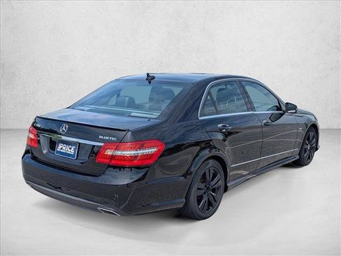 Used 2011 Mercedes-Benz E 350 BlueTEC Sedan image 5