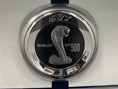 Used 2010 Ford Mustang Shelby GT500 image 3