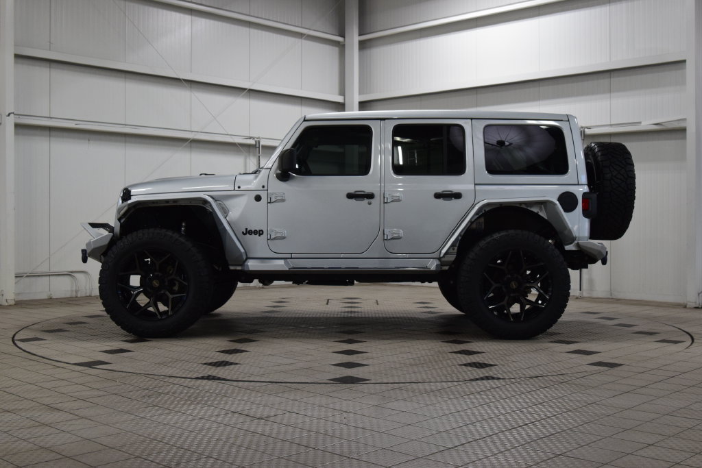 Used 2022 Jeep Wrangler Unlimited Sport w/ Sun And Sound Package AWD/4WD image 4
