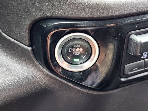 Certified 2025 Chevrolet Silverado 1500 LT RWD image 21