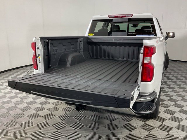 Used 2023 Chevrolet Silverado 1500 LTZ w/ LTZ Premium Package AWD/4WD image 35
