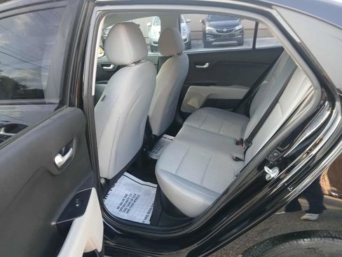 Used 2021 Kia Rio S image 11