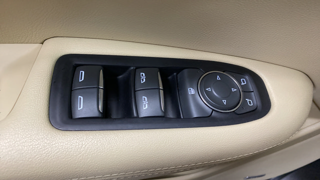 Used 2019 Cadillac XT5 AWD image 20