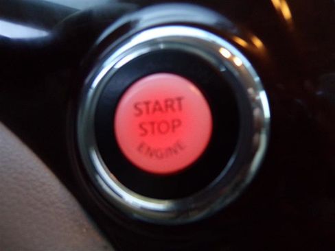 Used 2012 Nissan Quest SV w/ Value Cargo Pkg image 32