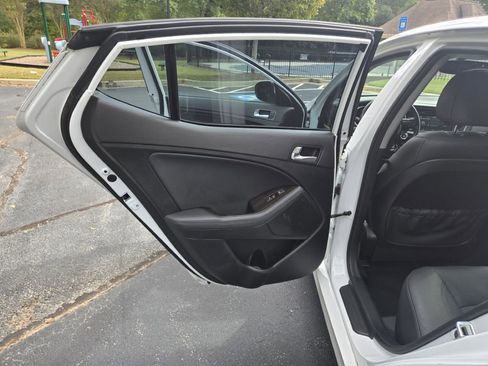 Used 2015 Kia Optima EX w/ EX Premium Package image 12