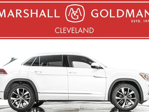 Used 2024 Volkswagen Atlas Cross Sport SEL Premium R-Line AWD/4WD image 1