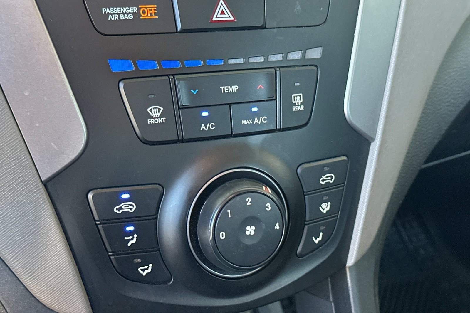 Used 2014 Hyundai Santa Fe Sport AWD/4WD image 18