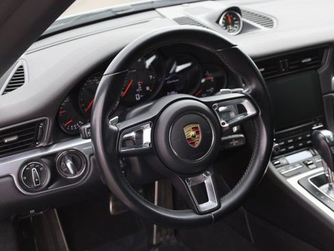 Used 2017 Porsche 911 Carrera RWD image 23
