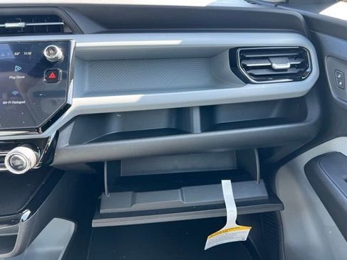New 2027 Chevrolet Bolt LT w/ Comfort Package image 29