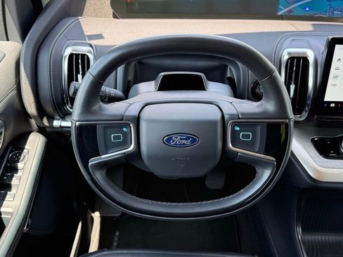 Used 2025 Ford Expedition Max Platinum AWD/4WD image 24