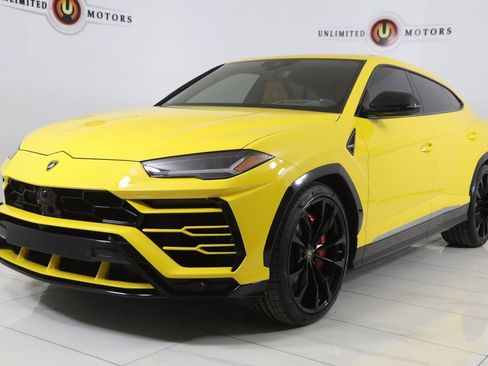 Used 2019 Lamborghini Urus image 5