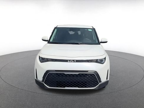 Used 2025 Kia Soul LX w/ LX Technology Package image 4