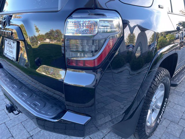 Used 2023 Toyota 4Runner SR5 Premium w/ Moonroof Package AWD/4WD image 12