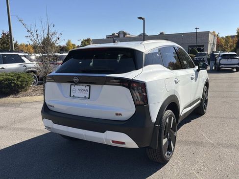 New 2026 Nissan Kicks SR FWD image 8