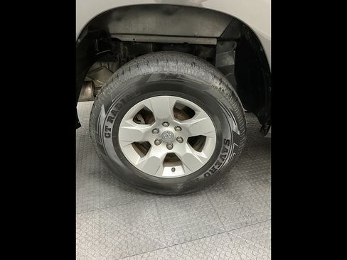 Used 2020 RAM 1500 Big Horn AWD/4WD image 36