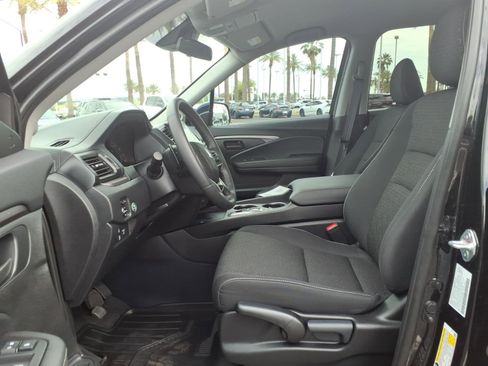 Used 2025 Honda Ridgeline Sport+ image 13