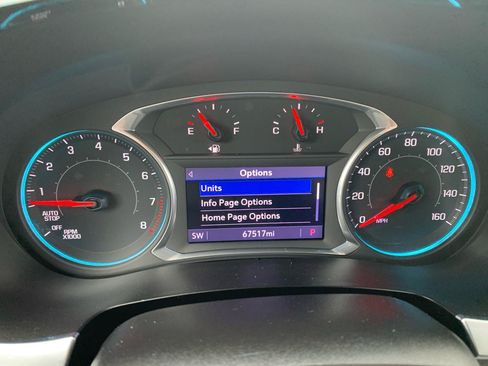 Used 2020 Chevrolet Traverse LT w/ LT Premium Package AWD/4WD image 16
