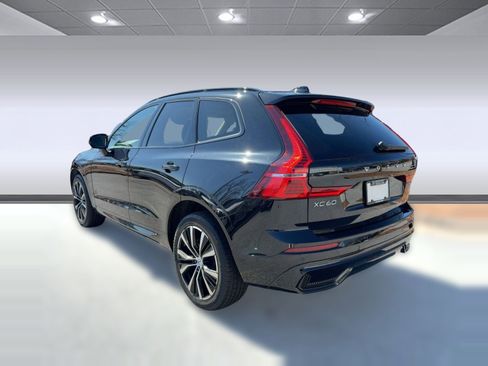 Certified 2023 Volvo XC60 B5 Plus image 3