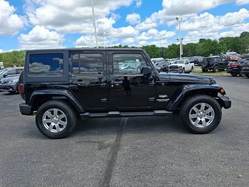 Used 2013 Jeep Wrangler Unlimited Sahara w/ Trailer Tow Group AWD/4WD image 9