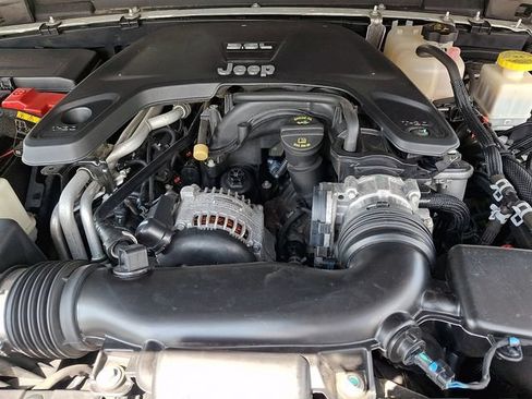 Used 2021 Jeep Gladiator Sport w/ Quick Order Package 24Q 80Th AWD/4WD image 28