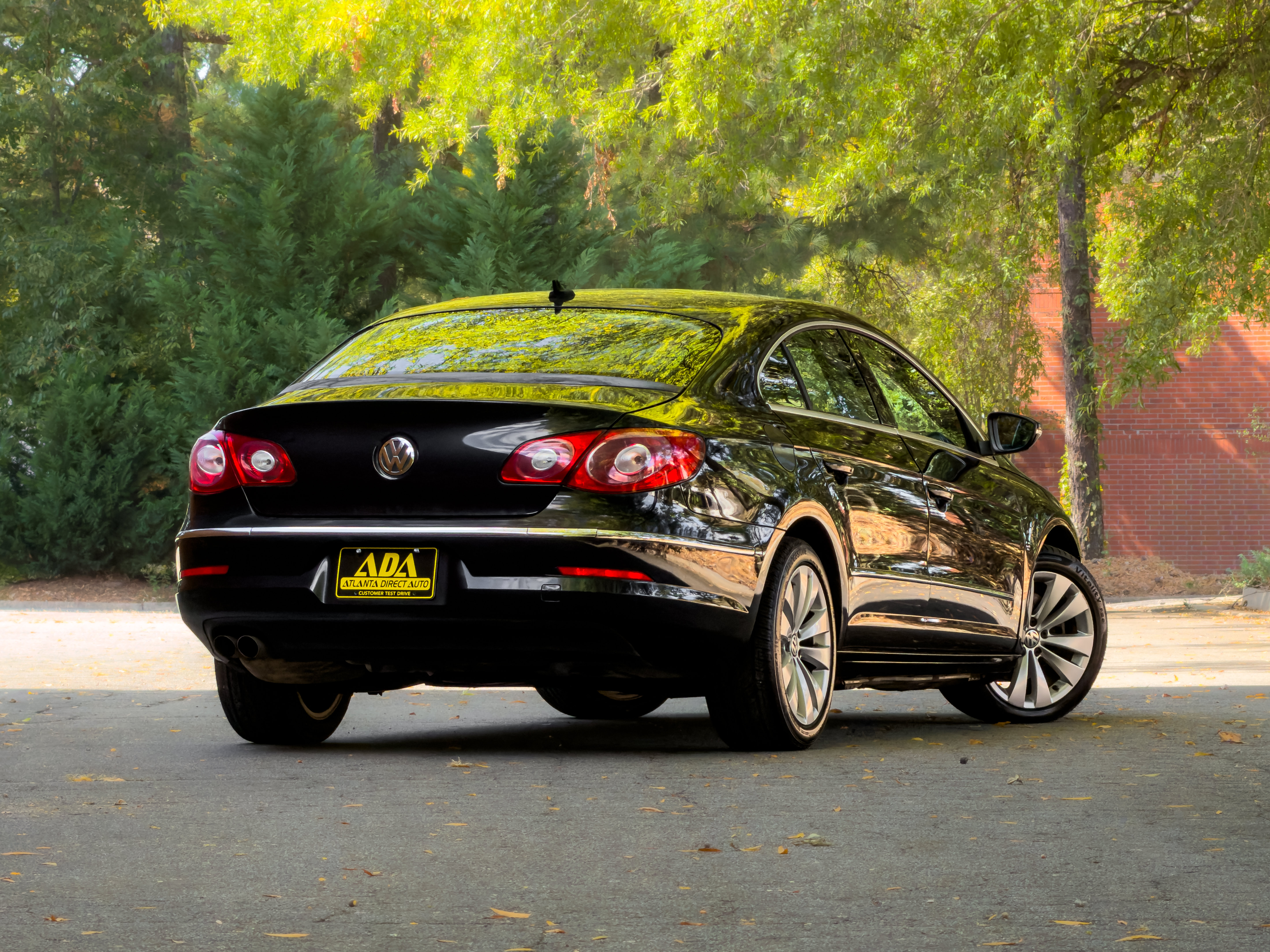 Used 2010 Volkswagen CC Sport FWD image 4