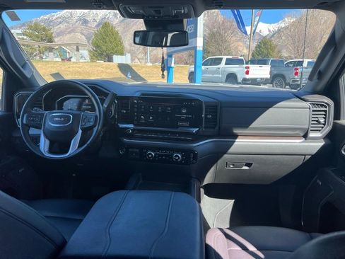 Used 2024 GMC Sierra 2500 SLT w/ SLT Convenience Package image 22