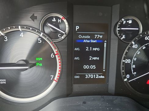Used 2021 Lexus GX 460 Premium w/ Premium Package AWD/4WD image 19