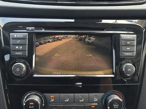 Used 2021 Nissan Rogue Sport S image 21