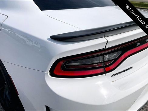 Used 2017 Dodge Charger R/T RWD image 27