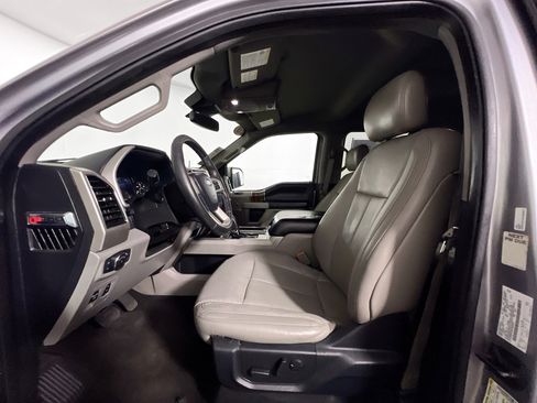 Used 2020 Ford F150 Lariat RWD image 14