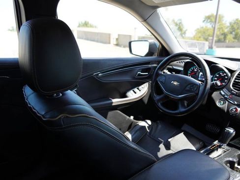 Used 2017 Chevrolet Impala Premier FWD image 36