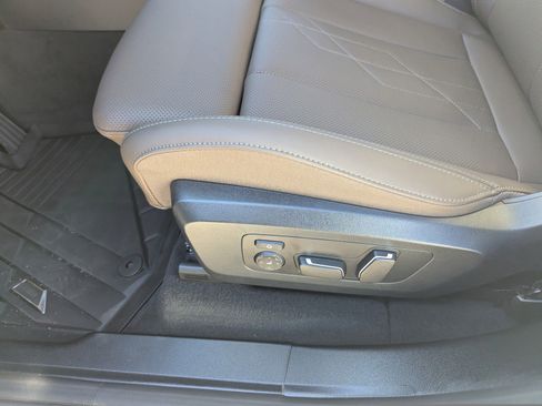 Used 2026 BMW X3 xDrive30 w/ Convenience Package image 12